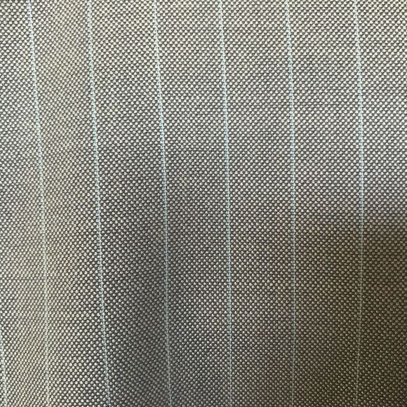 Talbots Wool/Silk Gray PinStriped Blazer 14P Dry Cleaned Pre-Owned - Picture 3 of 8